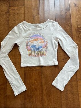 Billabong White Long Sleeve Crop Top with Pastel Sunset Graphic
